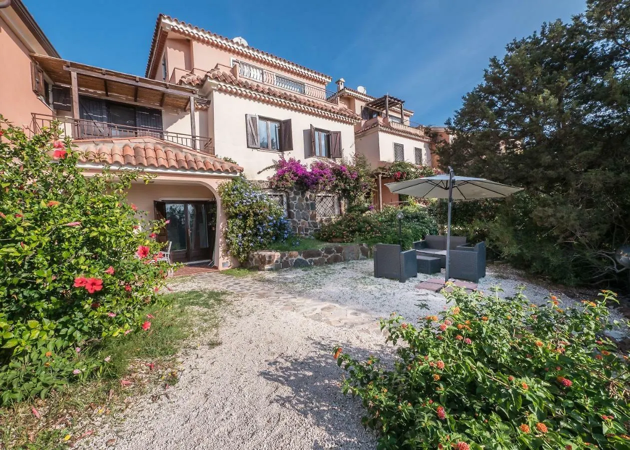 Costa Est Apartments Cala Liberotto Ferienhaus